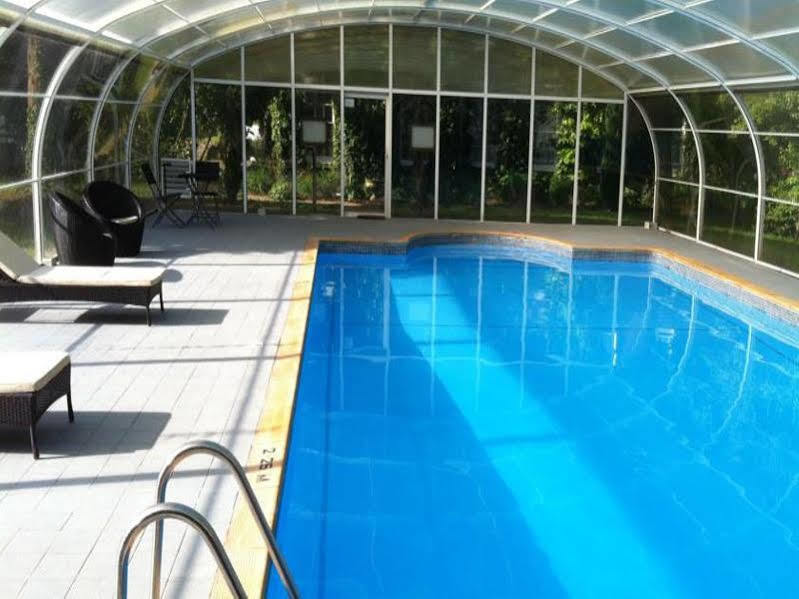 Corse Lawn House Hotel Eksteriør bilde